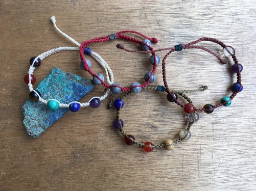 Artisants colombiens travaillants avec la marque de Bijoux ethnique Bachué Artisants colombiens travaillants avec la marque de Bijoux ethnique Bachué